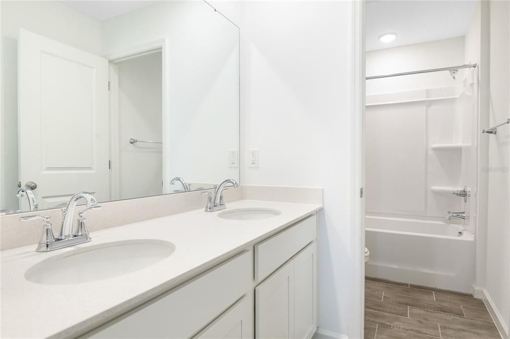 For Sale: $357,916 (4 beds, 2 baths, 2414 Square Feet)