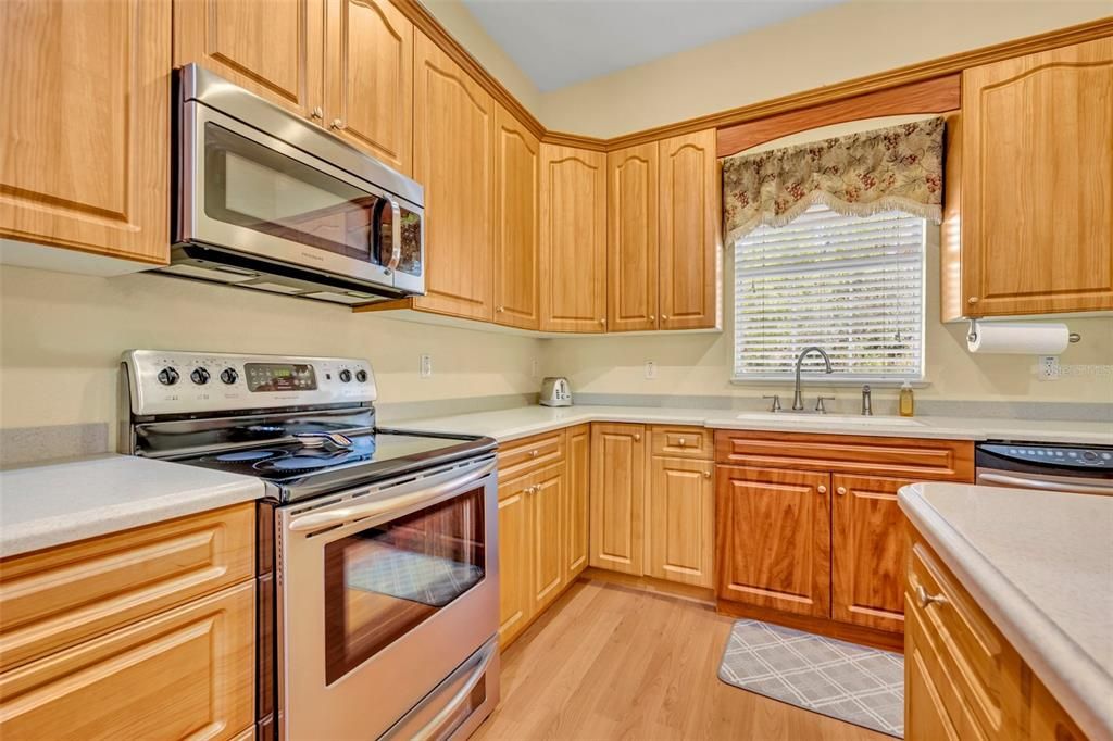 待售: $749,000 (5 贝兹, 4 浴室, 3802 平方英尺)