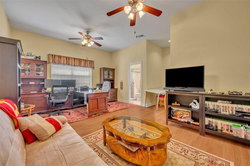 待售: $749,000 (5 贝兹, 4 浴室, 3802 平方英尺)