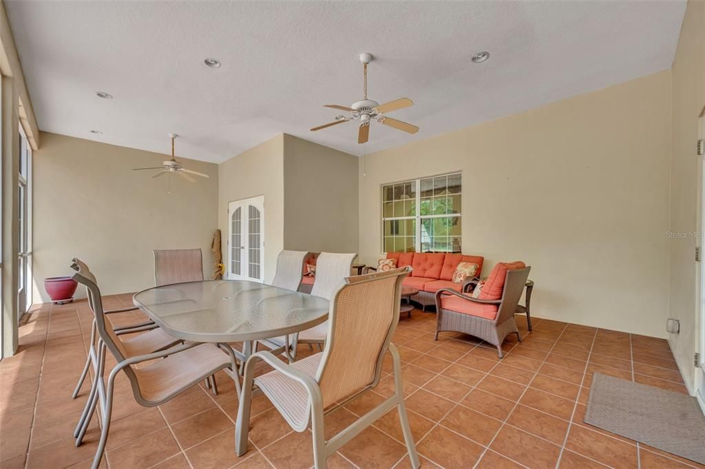 待售: $749,000 (5 贝兹, 4 浴室, 3802 平方英尺)