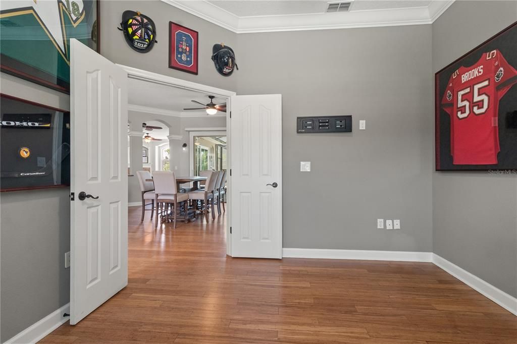 Active With Contract: $750,000 (4 beds, 3 baths, 2661 Square Feet)