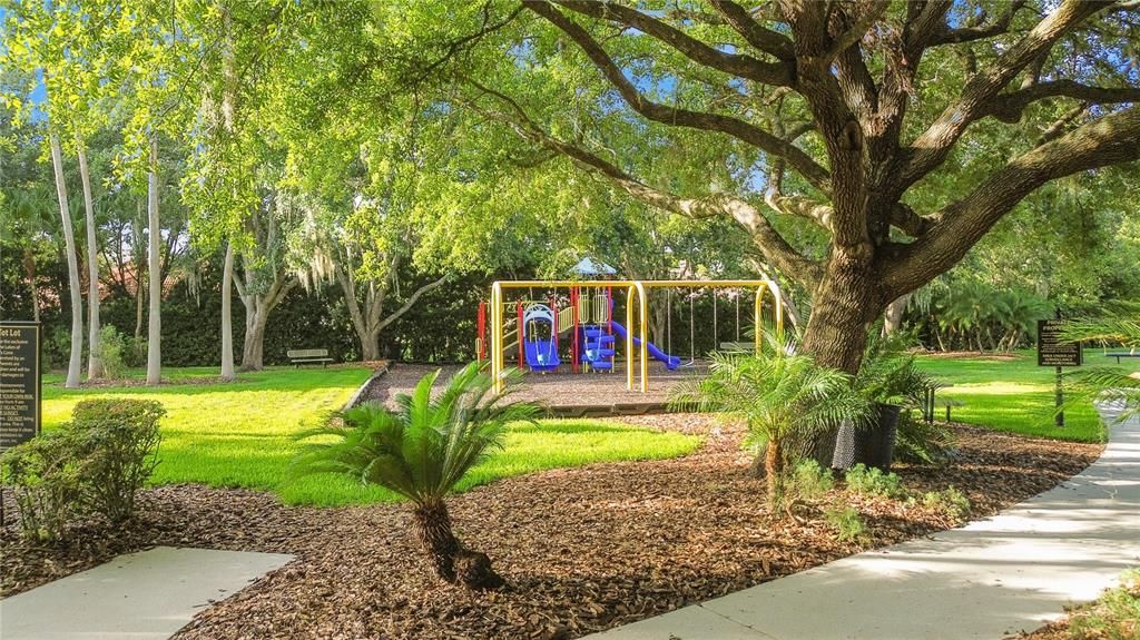 Active With Contract: $750,000 (4 beds, 3 baths, 2661 Square Feet)