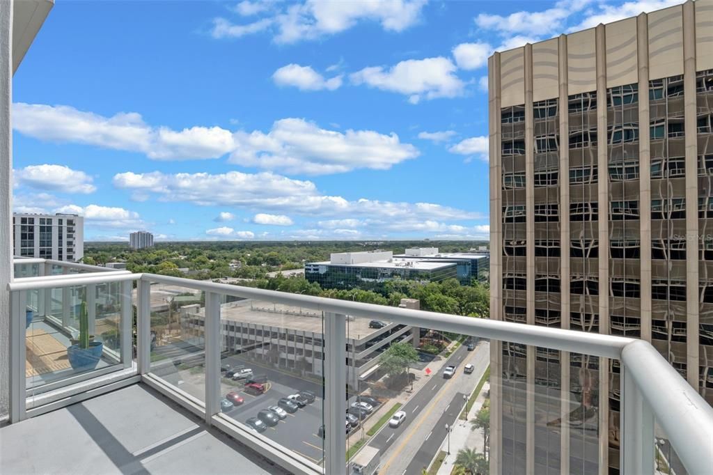 For Sale: $330,000 (1 beds, 1 baths, 996 Square Feet)