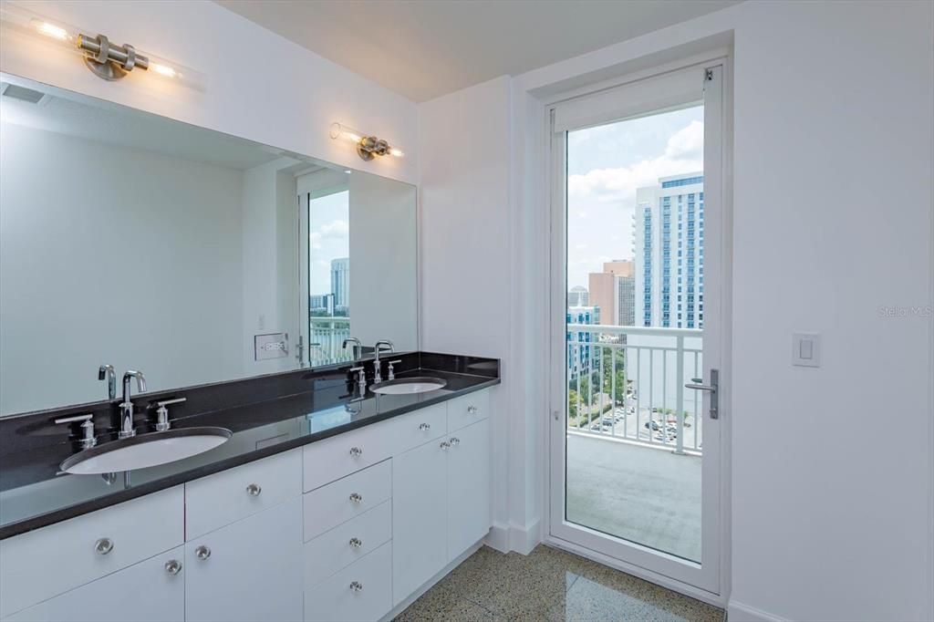 В аренду: $5,500 (2 спален, 2 ванн, 2120 Квадратных фут)