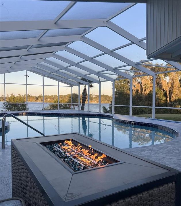 For Sale: $1,625,000 (4 beds, 3 baths, 4109 Square Feet)
