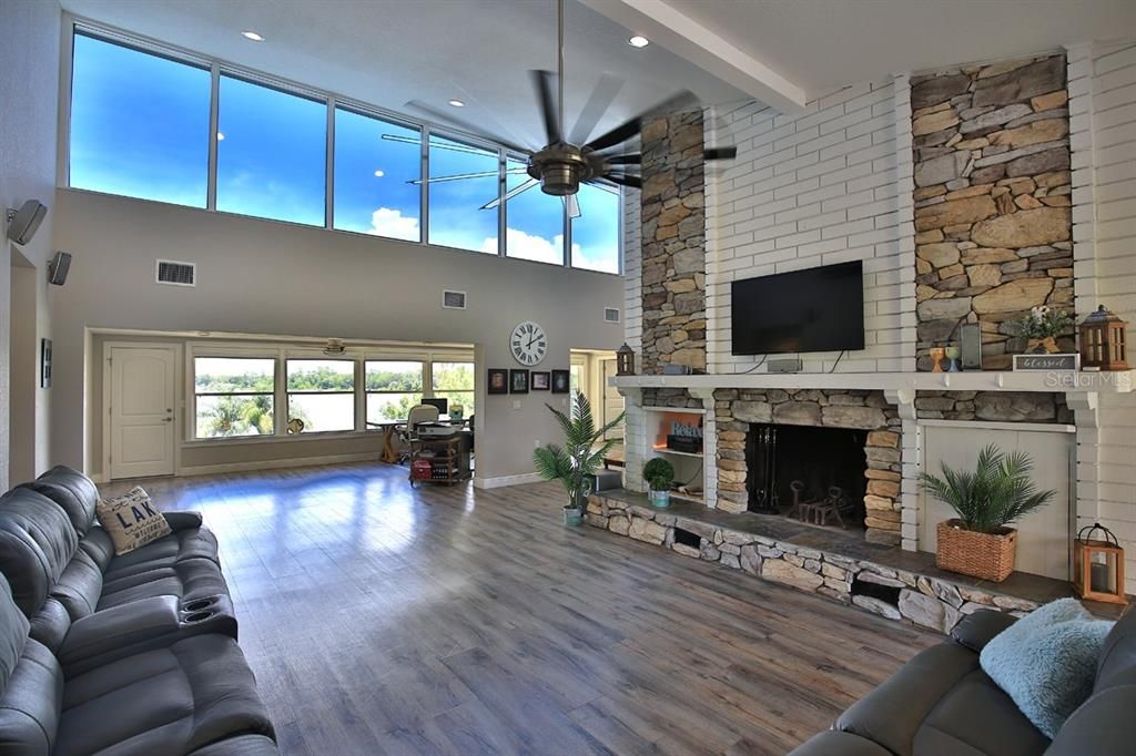For Sale: $1,625,000 (4 beds, 3 baths, 4109 Square Feet)