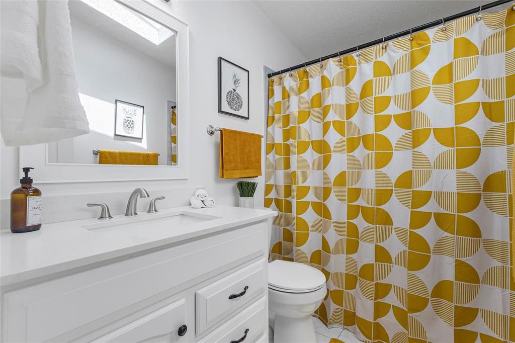 Activo con contrato: $210,000 (2 camas, 2 baños, 936 Pies cuadrados)