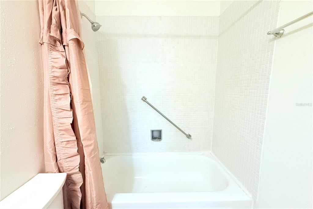 待售: $100,000 (1 贝兹, 1 浴室, 800 平方英尺)