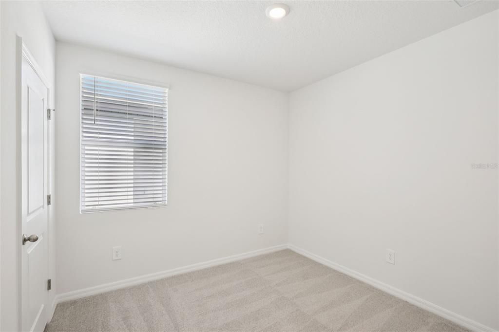 Active With Contract: $286,096 (4 beds, 2 baths, 1607 Square Feet)