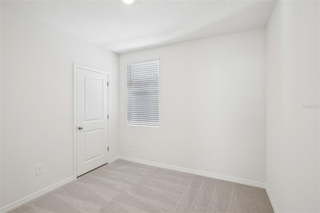 Active With Contract: $286,096 (4 beds, 2 baths, 1607 Square Feet)