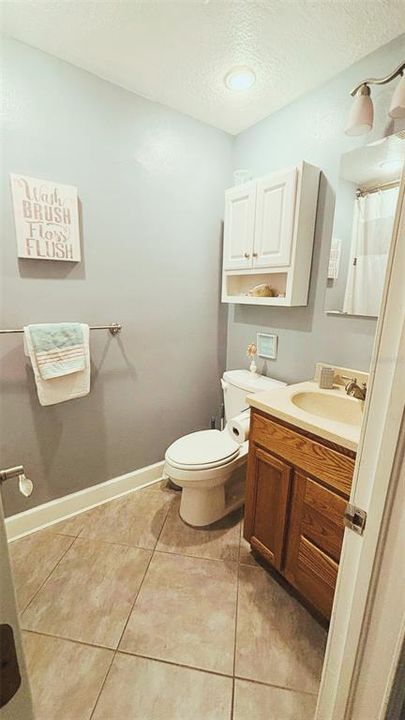 На продажу: $320,000 (3 спален, 2 ванн, 1412 Квадратных фут)