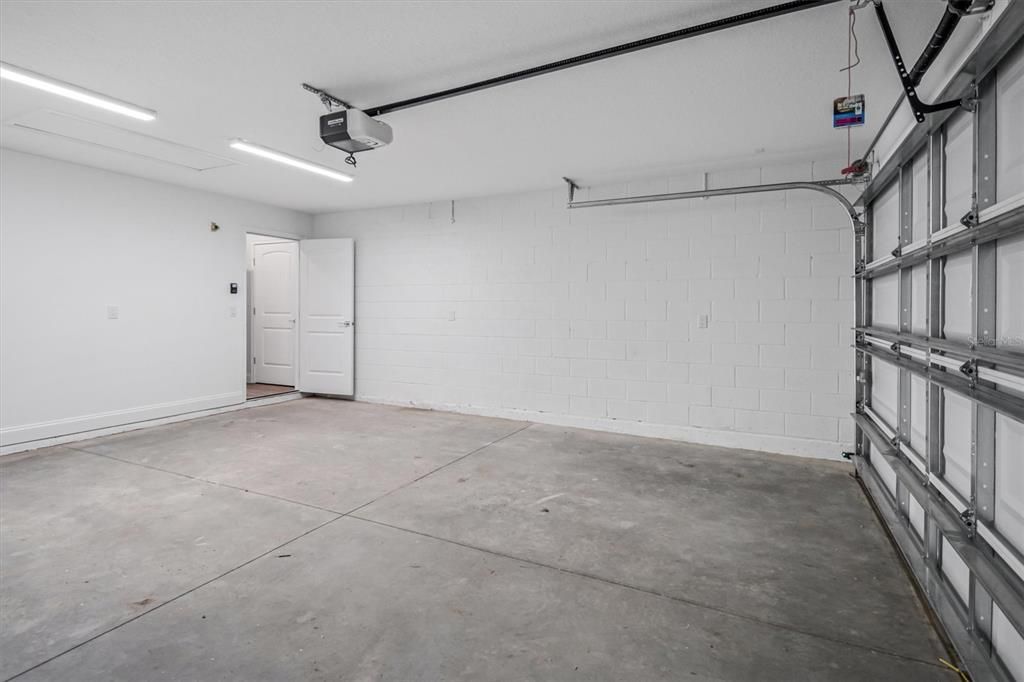 На продажу: $349,800 (3 спален, 2 ванн, 1555 Квадратных фут)