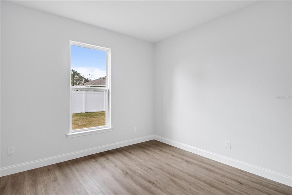 На продажу: $349,800 (3 спален, 2 ванн, 1555 Квадратных фут)