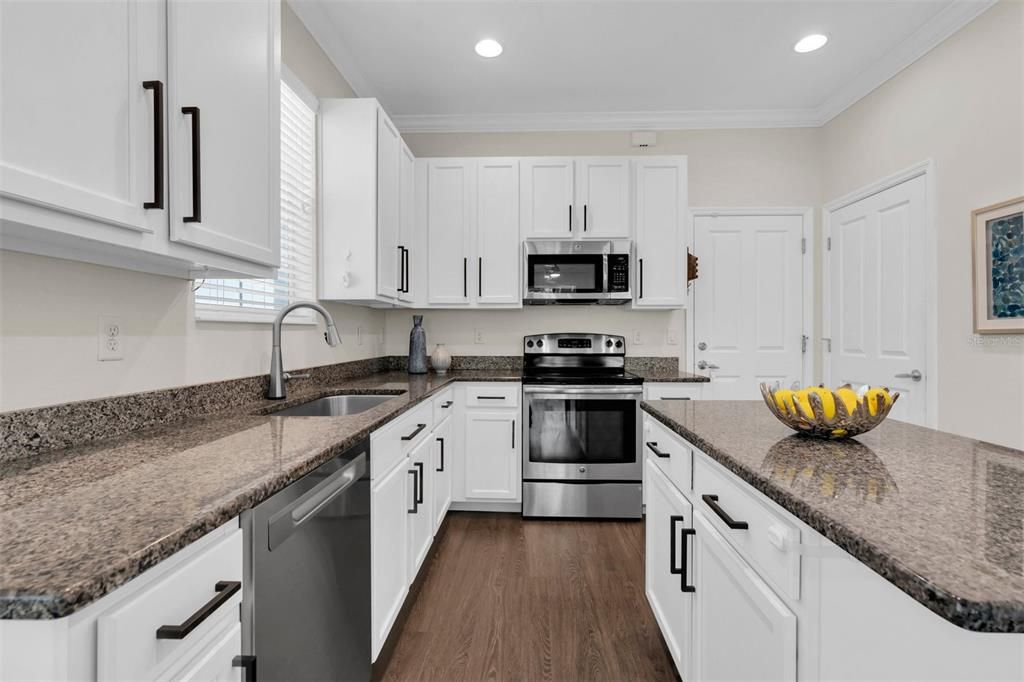 待售: $365,000 (3 贝兹, 2 浴室, 1365 平方英尺)