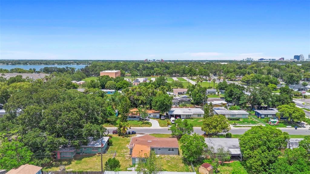 Activo con contrato: $139,900 (4 camas, 2 baños, 1521 Pies cuadrados)