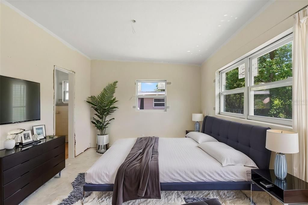 Activo con contrato: $139,900 (4 camas, 2 baños, 1521 Pies cuadrados)