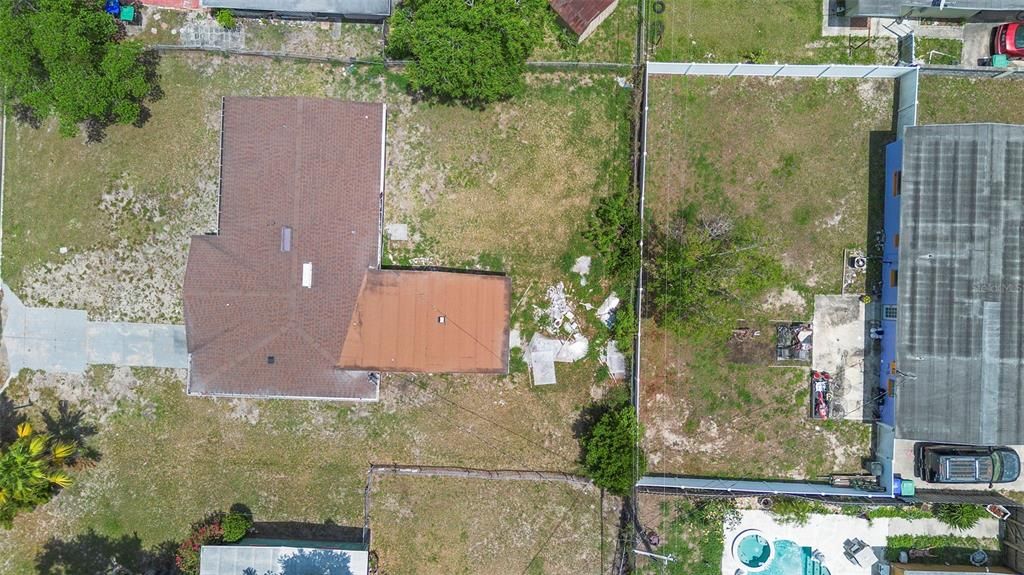 Activo con contrato: $139,900 (4 camas, 2 baños, 1521 Pies cuadrados)