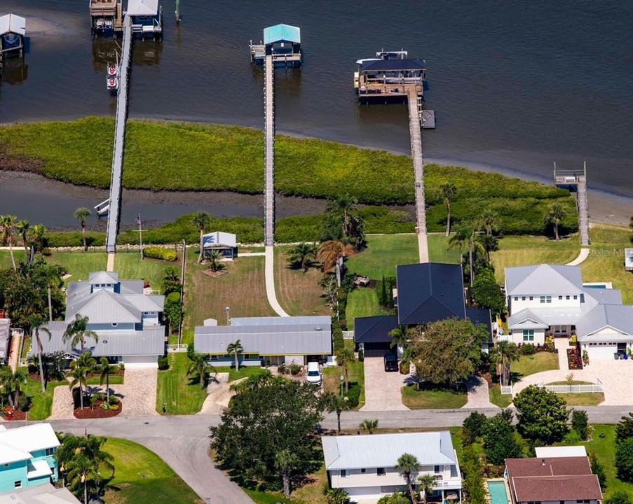 For Sale: $1,499,000 (2 beds, 1 baths, 1531 Square Feet)