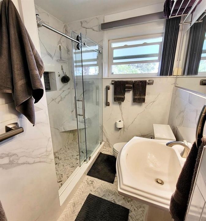 For Sale: $1,499,000 (2 beds, 1 baths, 1531 Square Feet)