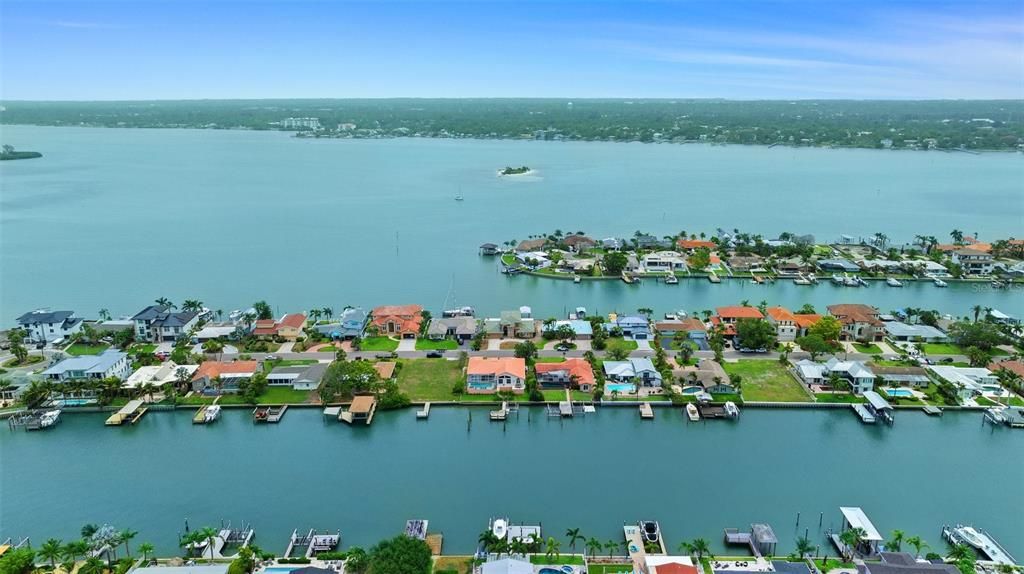 На продажу: $1,625,000 (4 спален, 3 ванн, 4198 Квадратных фут)