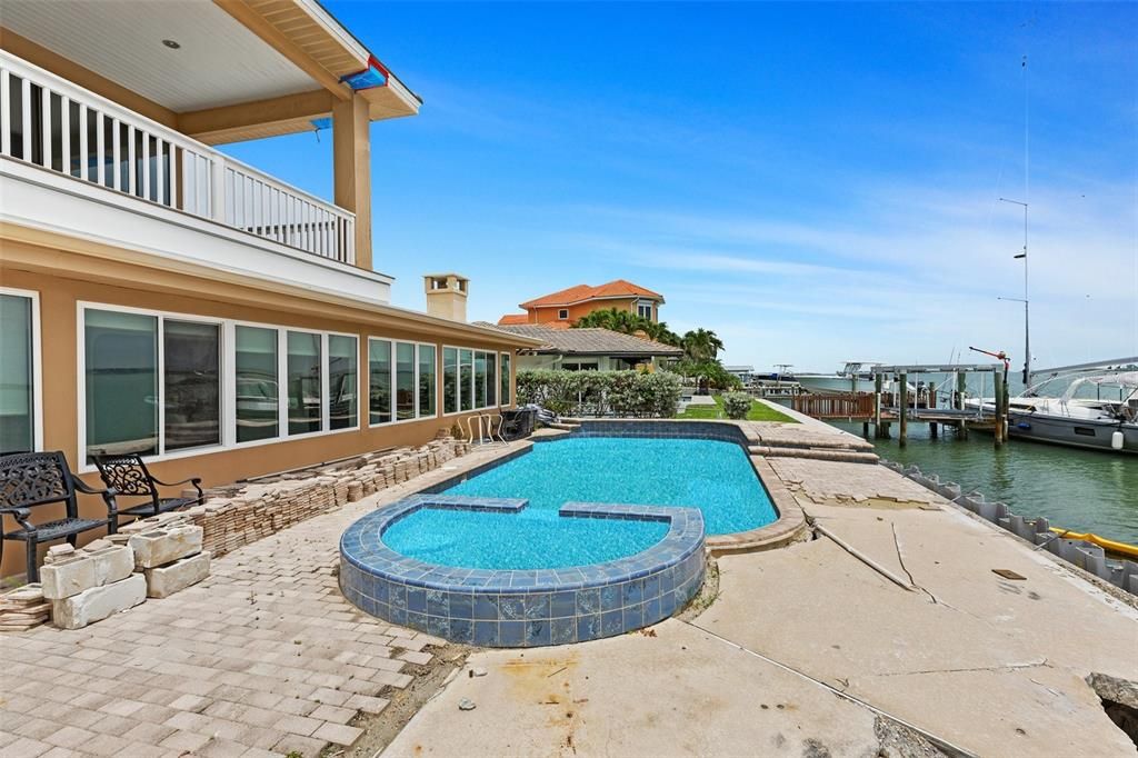 На продажу: $1,625,000 (4 спален, 3 ванн, 4198 Квадратных фут)