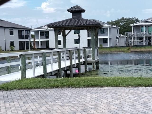 For Rent: $3,995 (3 beds, 3 baths, 2499 Square Feet)