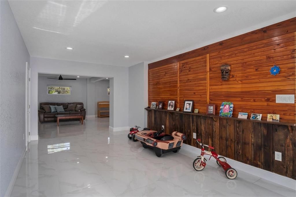 For Sale: $990,000 (6 beds, 4 baths, 4058 Square Feet)