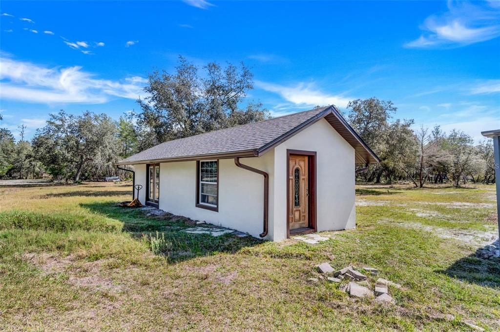 For Sale: $990,000 (6 beds, 4 baths, 4058 Square Feet)