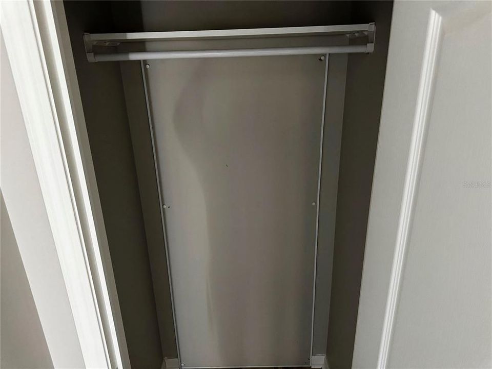 For Sale: $499,900 (5 beds, 2 baths, 2128 Square Feet)