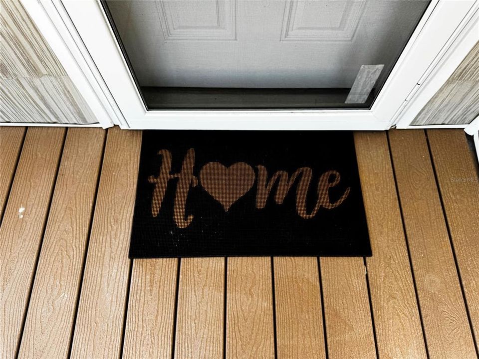 For Sale: $499,900 (5 beds, 2 baths, 2128 Square Feet)