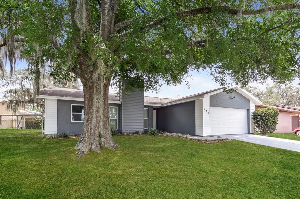 Active With Contract: $265,000 (3 beds, 2 baths, 1474 Square Feet)