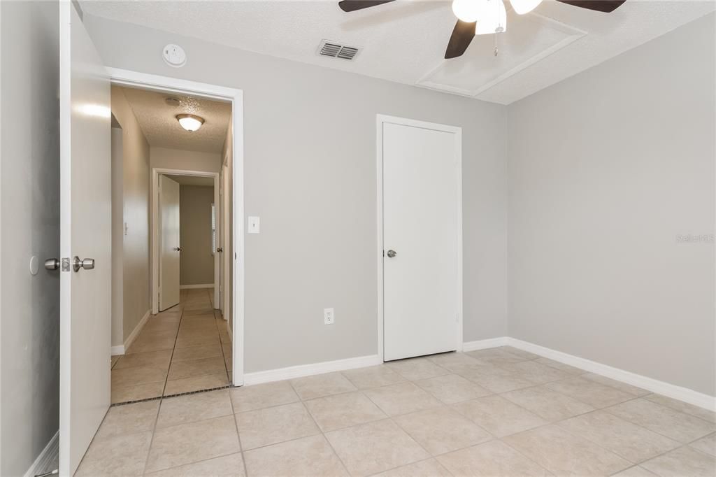 Active With Contract: $265,000 (3 beds, 2 baths, 1474 Square Feet)