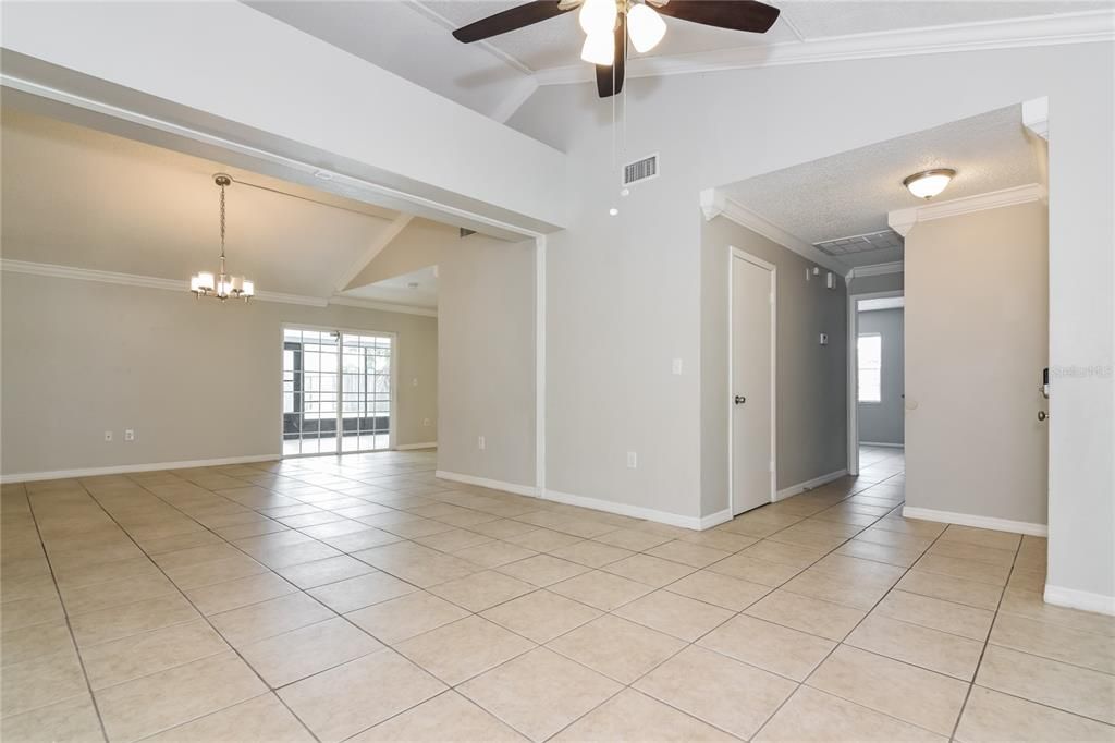 Active With Contract: $265,000 (3 beds, 2 baths, 1474 Square Feet)