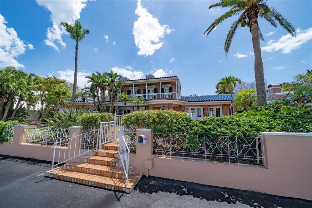 En Venta: $16,750,000 (5 camas, 4 baños, 5421 Pies cuadrados)