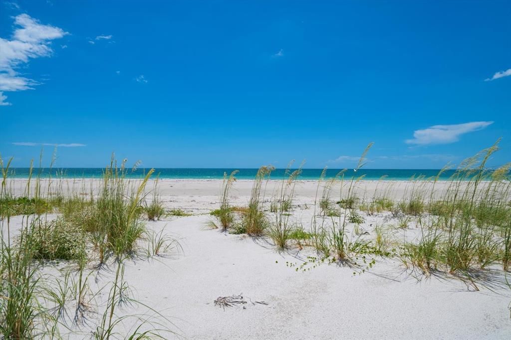 En Venta: $16,750,000 (5 camas, 4 baños, 5421 Pies cuadrados)