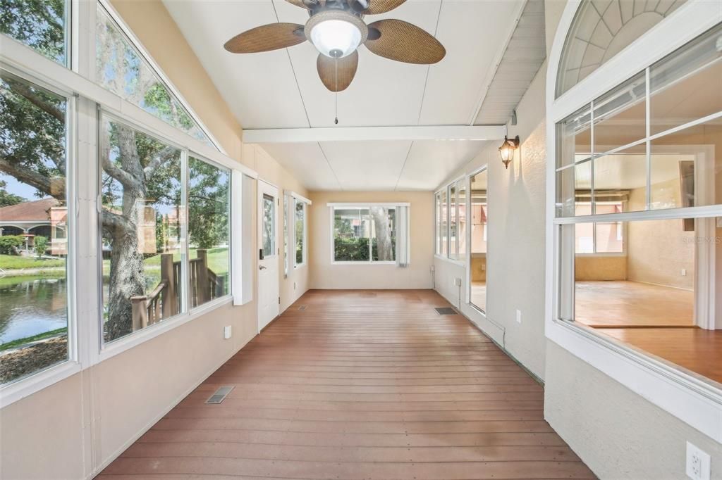 For Rent: $1,600 (1 beds, 1 baths, 1250 Square Feet)