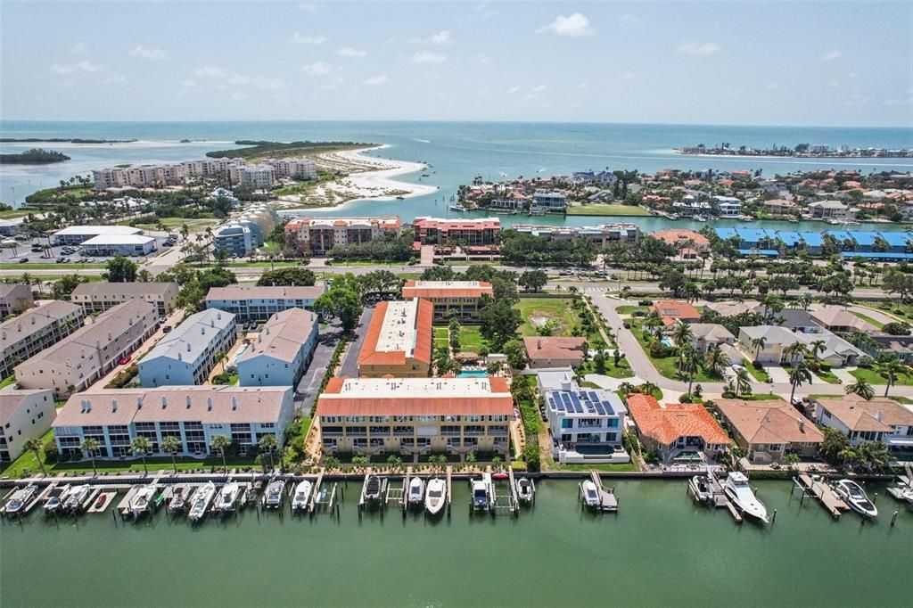 На продажу: $630,000 (3 спален, 3 ванн, 2236 Квадратных фут)