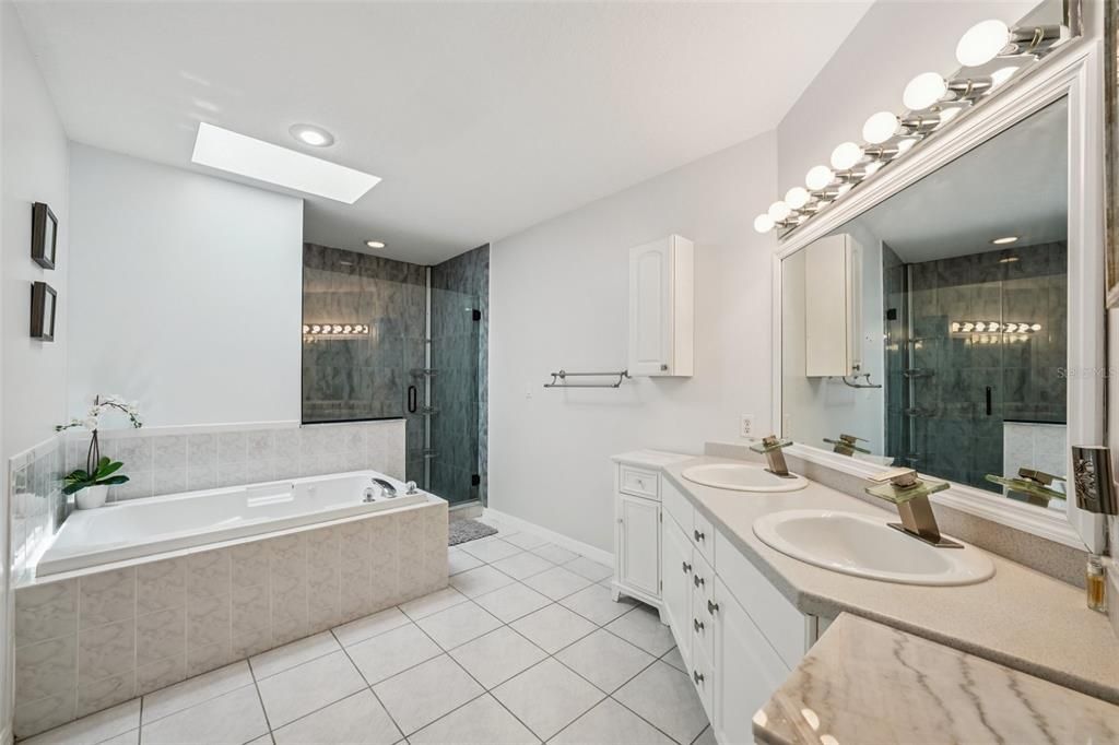 На продажу: $630,000 (3 спален, 3 ванн, 2236 Квадратных фут)