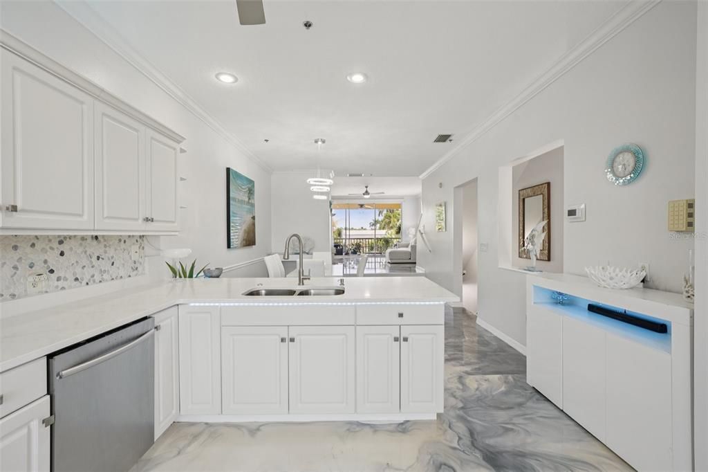 На продажу: $630,000 (3 спален, 3 ванн, 2236 Квадратных фут)