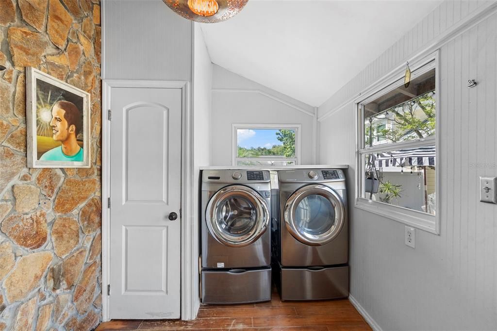 For Sale: $575,000 (4 beds, 2 baths, 1815 Square Feet)