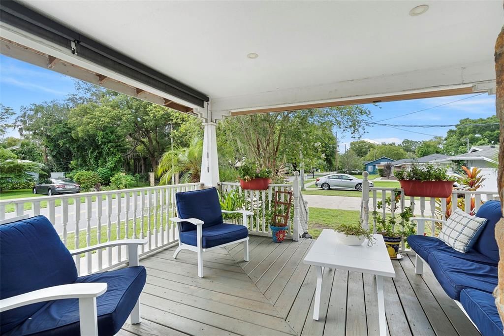 For Sale: $575,000 (4 beds, 2 baths, 1815 Square Feet)