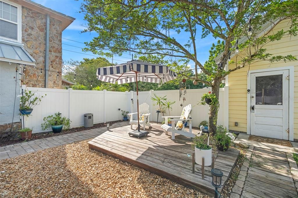 For Sale: $575,000 (4 beds, 2 baths, 1815 Square Feet)