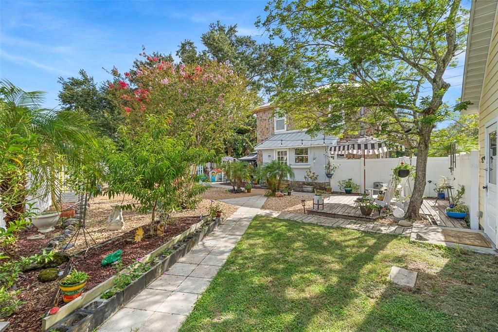 For Sale: $575,000 (4 beds, 2 baths, 1815 Square Feet)