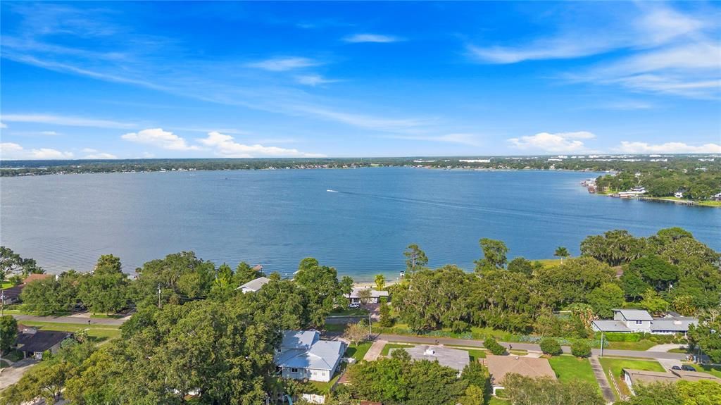 For Sale: $575,000 (4 beds, 2 baths, 1815 Square Feet)