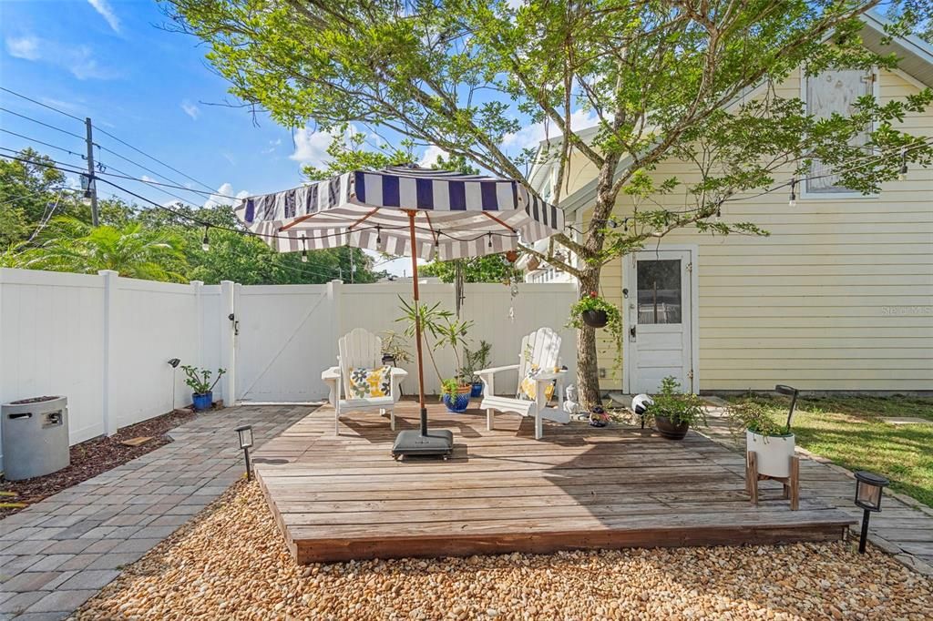 For Sale: $575,000 (4 beds, 2 baths, 1815 Square Feet)