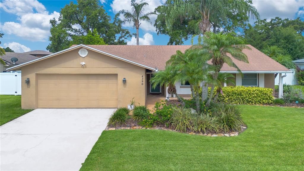 Recently Sold: $575,000 (3 beds, 2 baths, 1816 Square Feet)