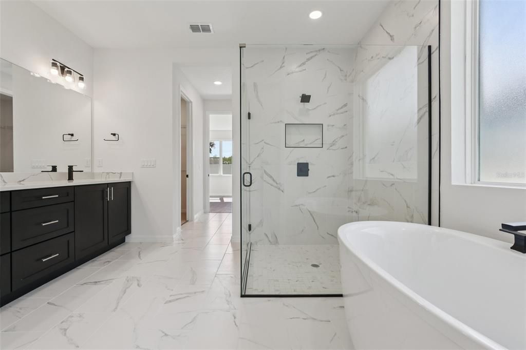 Под контрактом: $629,990 (4 спален, 3 ванн, 2802 Квадратных фут)