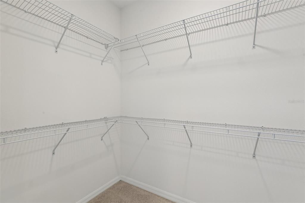 Под контрактом: $629,990 (4 спален, 3 ванн, 2802 Квадратных фут)