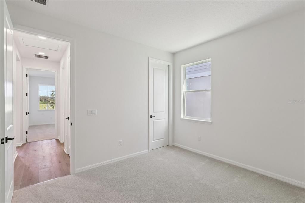 Под контрактом: $629,990 (4 спален, 3 ванн, 2802 Квадратных фут)