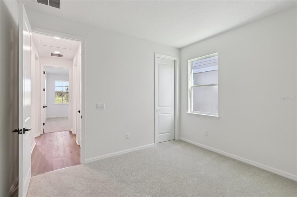 Под контрактом: $629,990 (4 спален, 3 ванн, 2802 Квадратных фут)